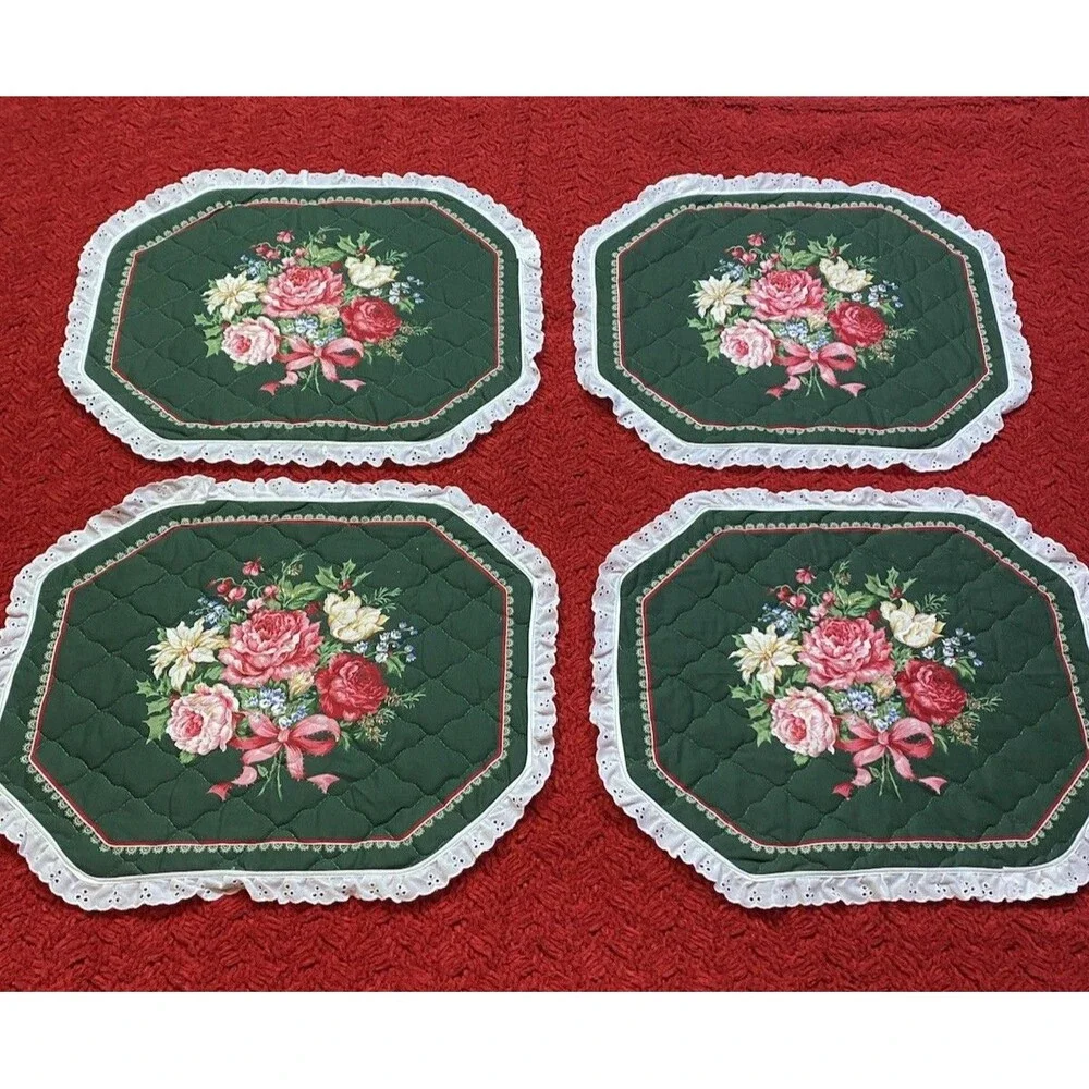 Vintage Christmas Quilted Placemats Roses Eyelet Lace CottageCore Set Of 4